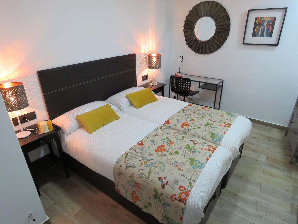 Living Sevilla Apartments Hercules Ngoại thất bức ảnh