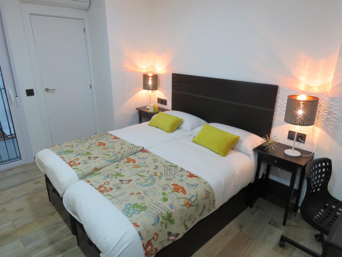 Living Sevilla Apartments Hercules Ngoại thất bức ảnh