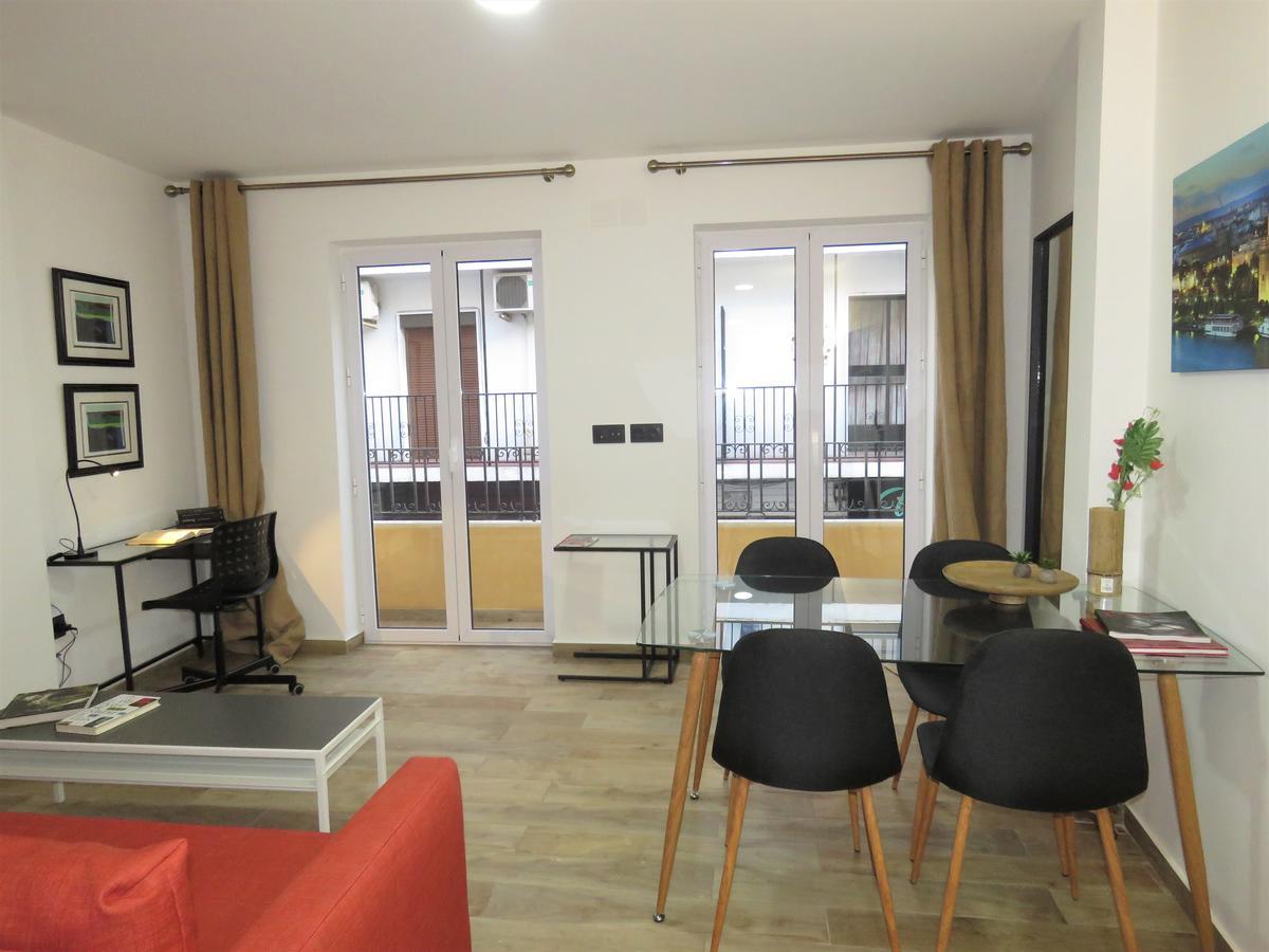 Living Sevilla Apartments Hercules Ngoại thất bức ảnh