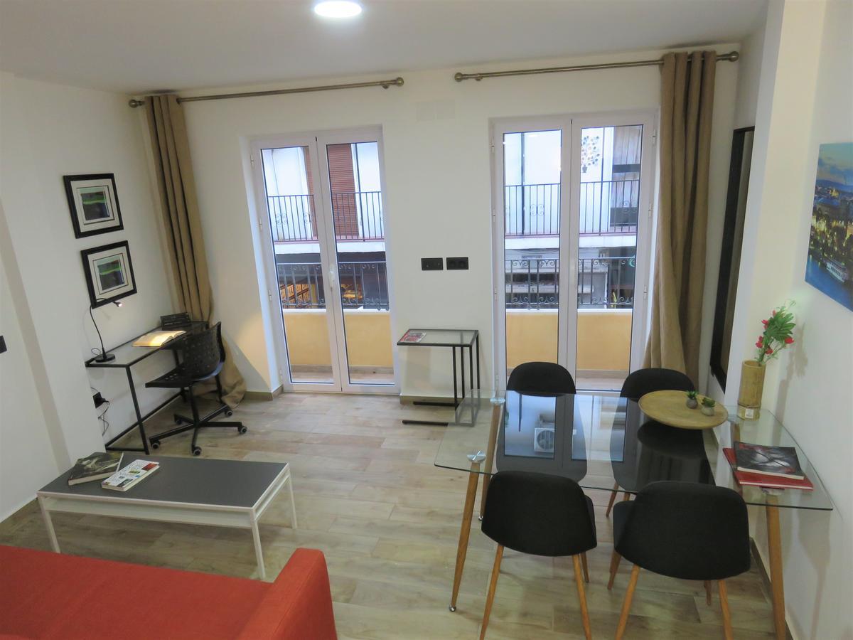 Living Sevilla Apartments Hercules Ngoại thất bức ảnh