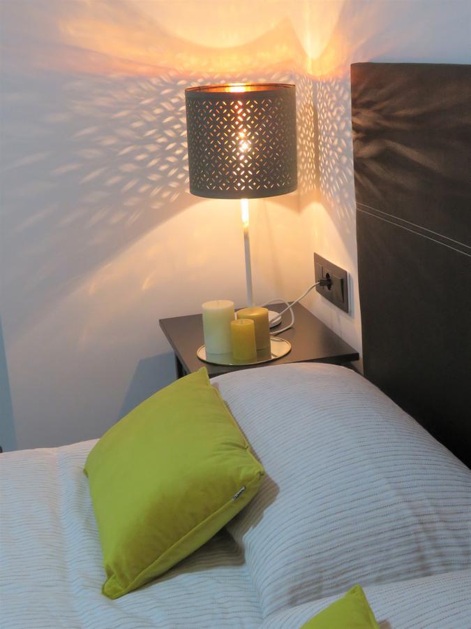 Living Sevilla Apartments Hercules Ngoại thất bức ảnh