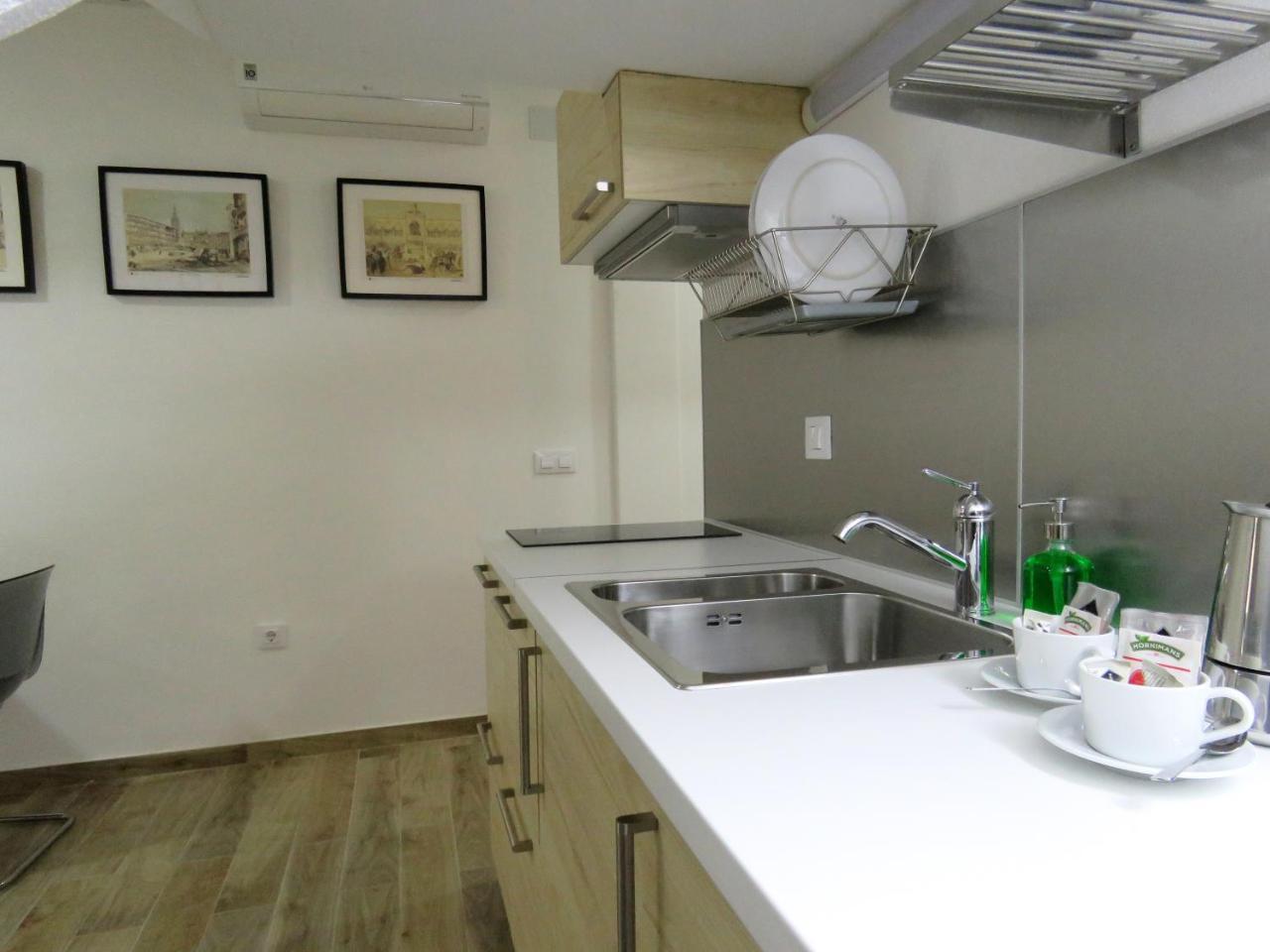 Living Sevilla Apartments Hercules Ngoại thất bức ảnh